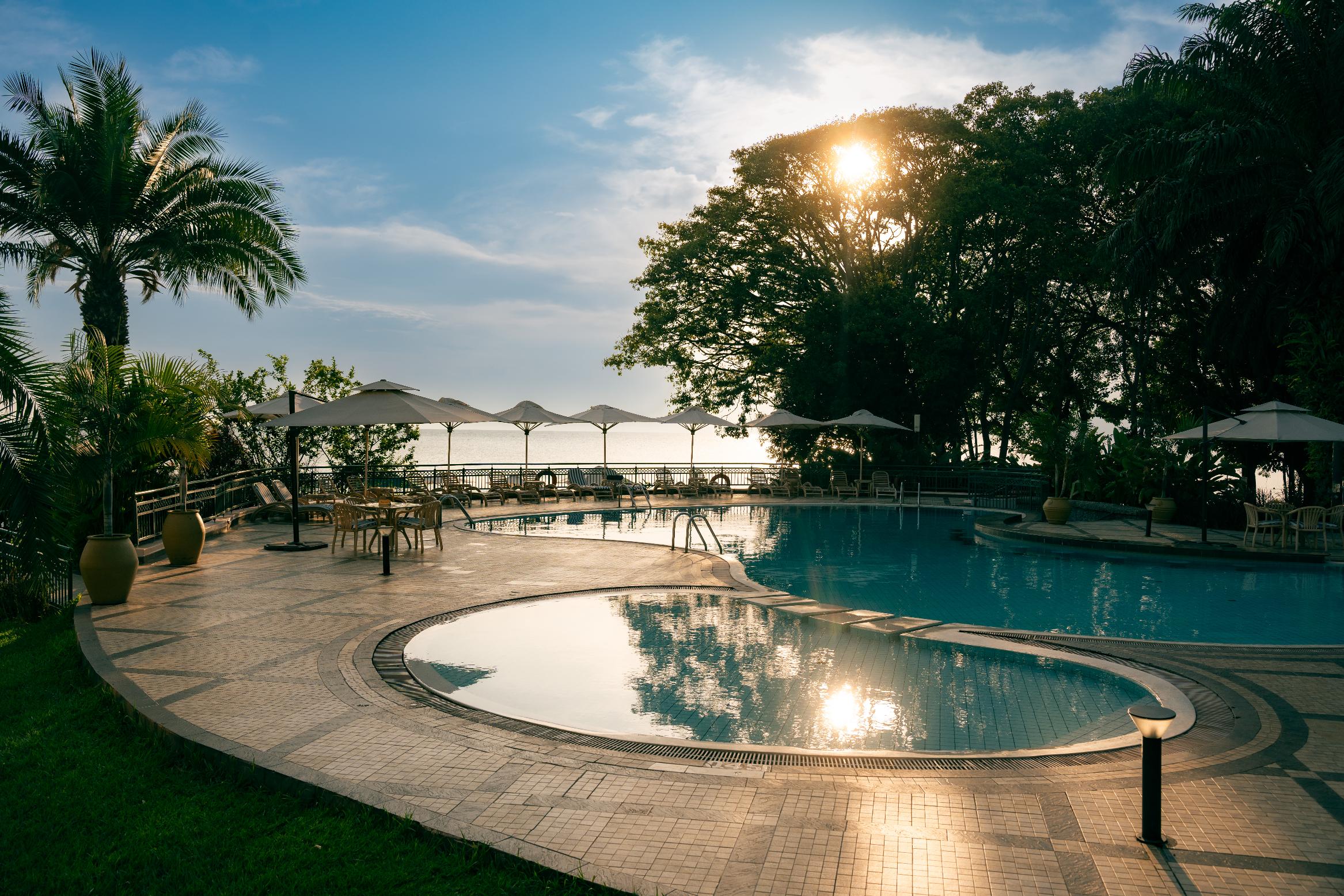 lake_kivu_serena_hotel