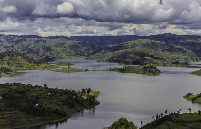 5 days double trek and lake bunyonyi 700x450